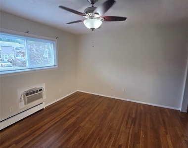3 Fishkill Glen Drive - Photo Thumbnail 15