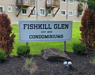 3 Fishkill Glen Drive - Photo Thumbnail 1