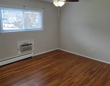 3 Fishkill Glen Drive - Photo Thumbnail 7