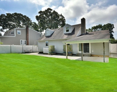 257 Maple Street - Photo Thumbnail 22