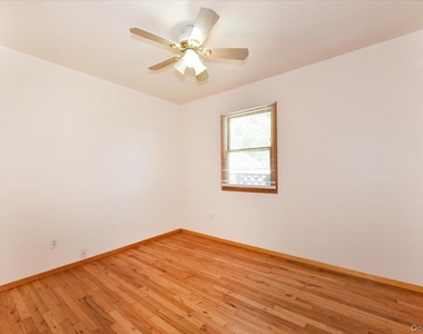 257 Maple Street - Photo Thumbnail 15
