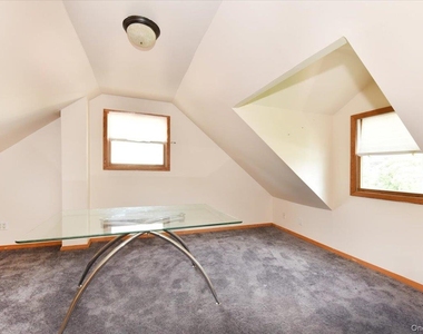 257 Maple Street - Photo Thumbnail 18