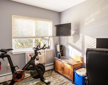 81 Richmond Boulevard - Photo Thumbnail 6