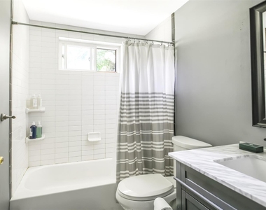 81 Richmond Boulevard - Photo Thumbnail 7