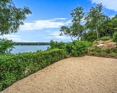 27 Walnut Avenue - Photo Thumbnail 22