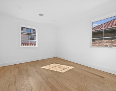 38-40 215 Street - Photo Thumbnail 21