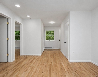 44 Schriever Lane - Photo Thumbnail 12