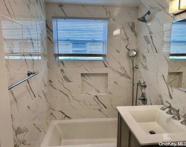 254 E Beech Street - Photo Thumbnail 3