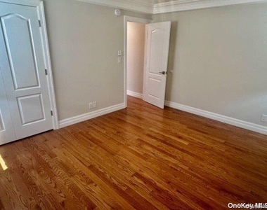 254 E Beech Street - Photo Thumbnail 12