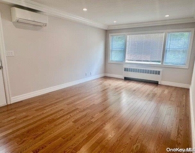 254 E Beech Street - Photo Thumbnail 8