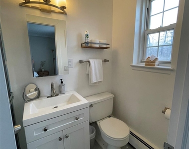4 Consulate Drive - Photo Thumbnail 8