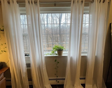 4 Consulate Drive - Photo Thumbnail 11