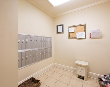 4 Consulate Drive - Photo Thumbnail 17