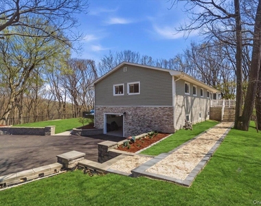 263 Oyster Bay Road - Photo Thumbnail 40