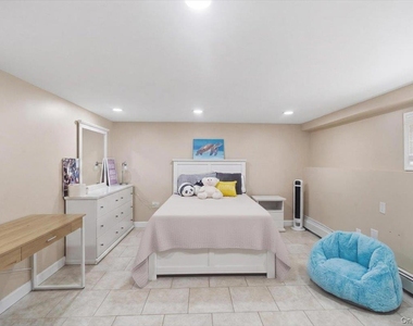 263 Oyster Bay Road - Photo Thumbnail 26