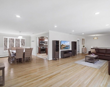 263 Oyster Bay Road - Photo Thumbnail 15