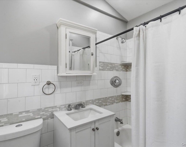 263 Oyster Bay Road - Photo Thumbnail 21
