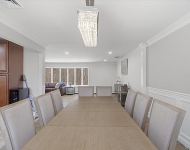 263 Oyster Bay Road - Photo Thumbnail 14