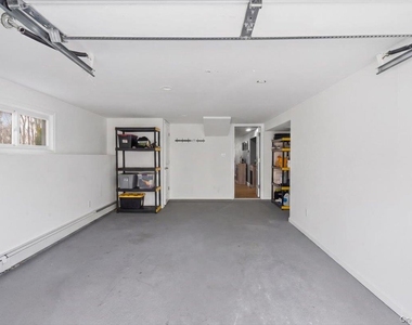 263 Oyster Bay Road - Photo Thumbnail 28