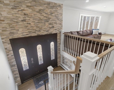 263 Oyster Bay Road - Photo Thumbnail 6