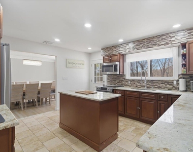 263 Oyster Bay Road - Photo Thumbnail 10