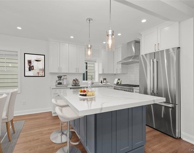 517 Walnut Street - Photo Thumbnail 6