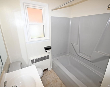 1047 N 7th Street - Photo Thumbnail 6