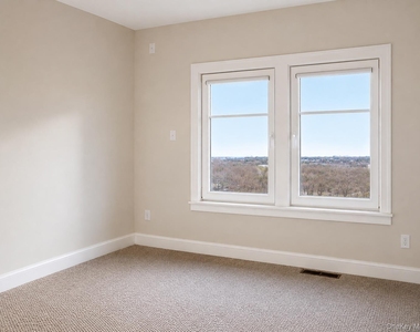515 Jackson Avenue - Photo Thumbnail 8