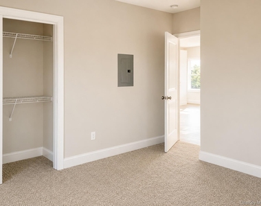515 Jackson Avenue - Photo Thumbnail 5