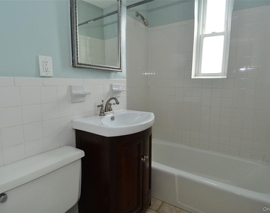 14 Westview Avenue - Photo Thumbnail 7