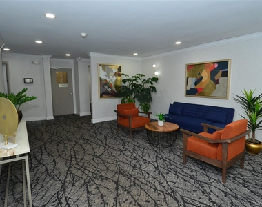 14 Westview Avenue - Photo Thumbnail 17