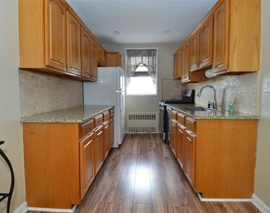 14 Westview Avenue - Photo Thumbnail 11