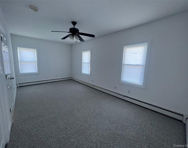 445 W Walnut Street - Photo Thumbnail 1