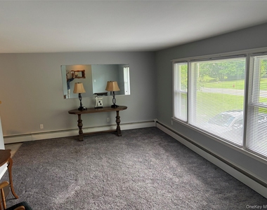 239 Vineyard Avenue - Photo Thumbnail 7
