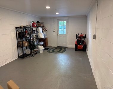 239 Vineyard Avenue - Photo Thumbnail 21