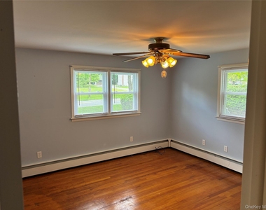 239 Vineyard Avenue - Photo Thumbnail 15