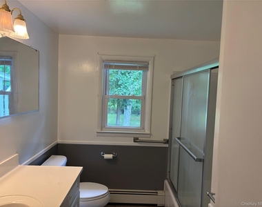 239 Vineyard Avenue - Photo Thumbnail 11