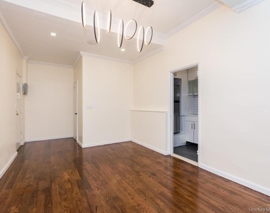 555 Mclean Avenue - Photo Thumbnail 1