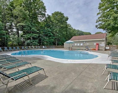 1103 Regent Drive - Photo Thumbnail 28