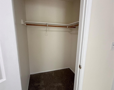 82 High Street - Photo Thumbnail 17