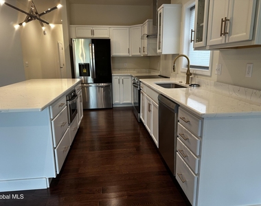 20 Harbor Lane - Photo Thumbnail 7
