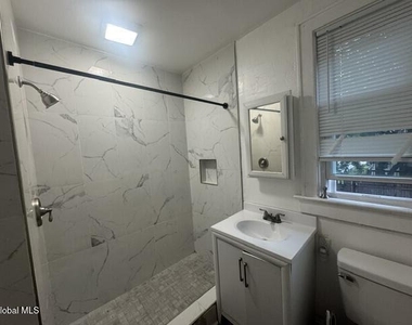 442 Morris Street - Photo Thumbnail 14