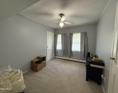 72 Lincoln Avenue - Photo Thumbnail 8