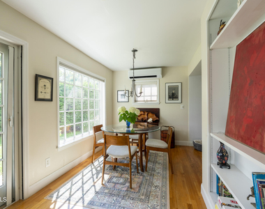 292 Lake Avenue - Photo Thumbnail 3