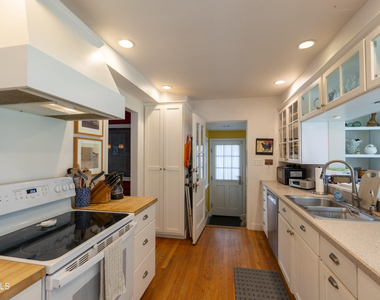 292 Lake Avenue - Photo Thumbnail 21