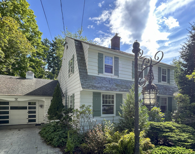 292 Lake Avenue - Photo Thumbnail 1