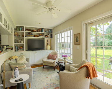 292 Lake Avenue - Photo Thumbnail 4