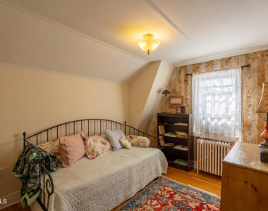 292 Lake Avenue - Photo Thumbnail 18