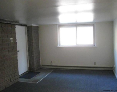 2010 Curry Road - Photo Thumbnail 2