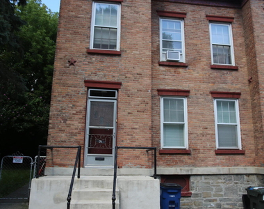 31 Willow Street - Photo Thumbnail 13